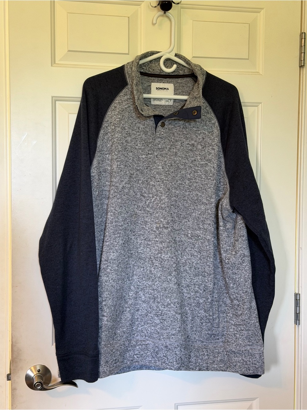 Sonoma Men’s Navy Heather Snap Collar sweater